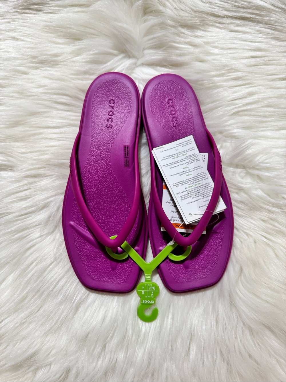 Crocs || Miami Flip - Picture 3 of 7